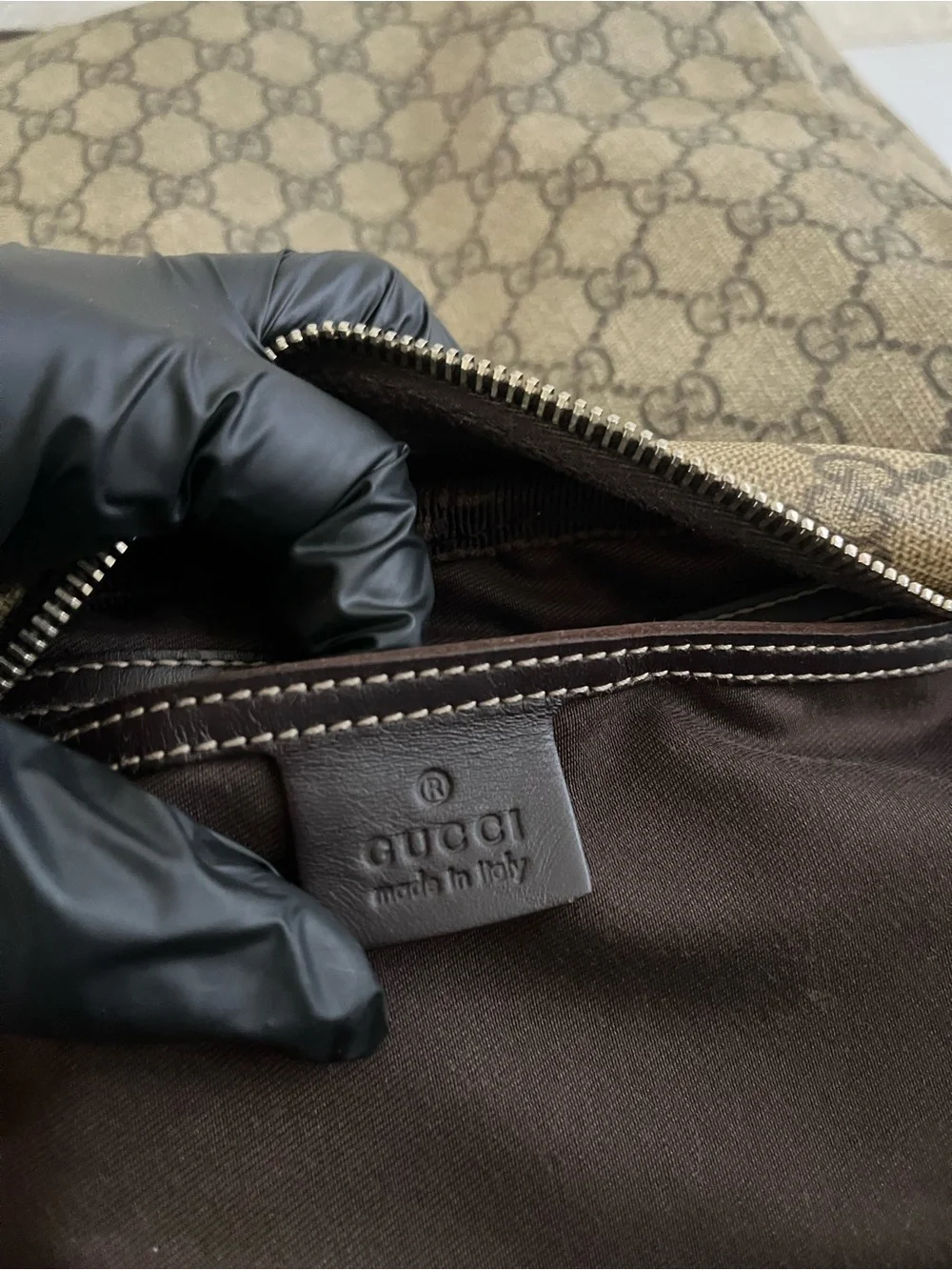 Gucci GG Messenger unisex bag